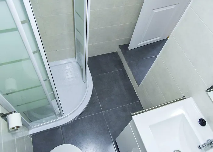 Flowers In Pop House Apartament Lizbona