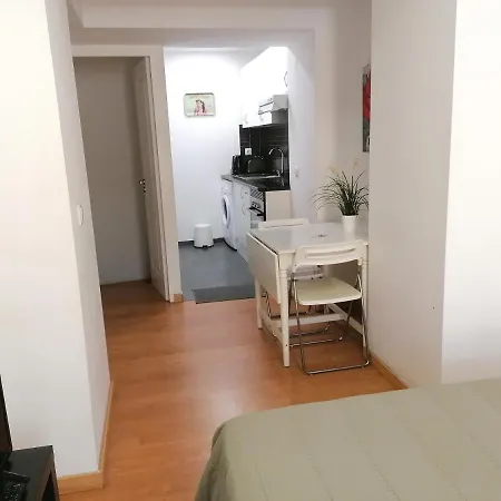 Flowers In Pop House Appartement *