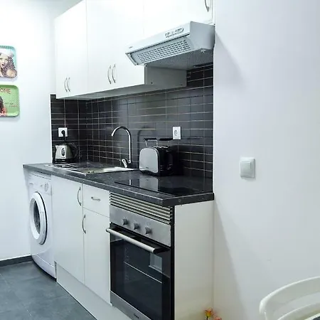 Apartman Flowers In Pop House *